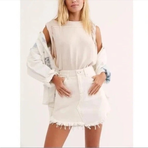 Free People Dresses & Skirts - We The Free Free People Bailey Skirt Women's 27 Ivory‎ Denim Mini NWT